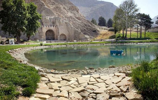خشکی طاقستان