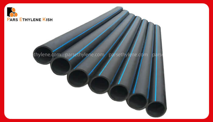 نمای کتاری از لولههای پلی اتیلن 90 فشار 16 اتمسفر